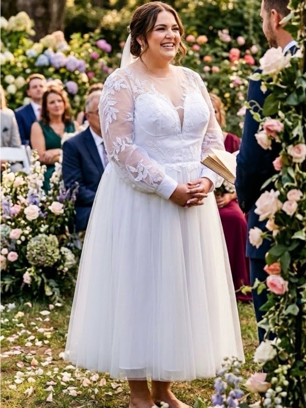 Long Sleeve Lace Tulle Wedding Dress in White